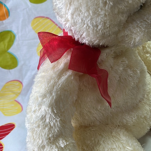 Hallmark Teddy Bear Plush Sweet Hugs Heart - Picture 13 of 15